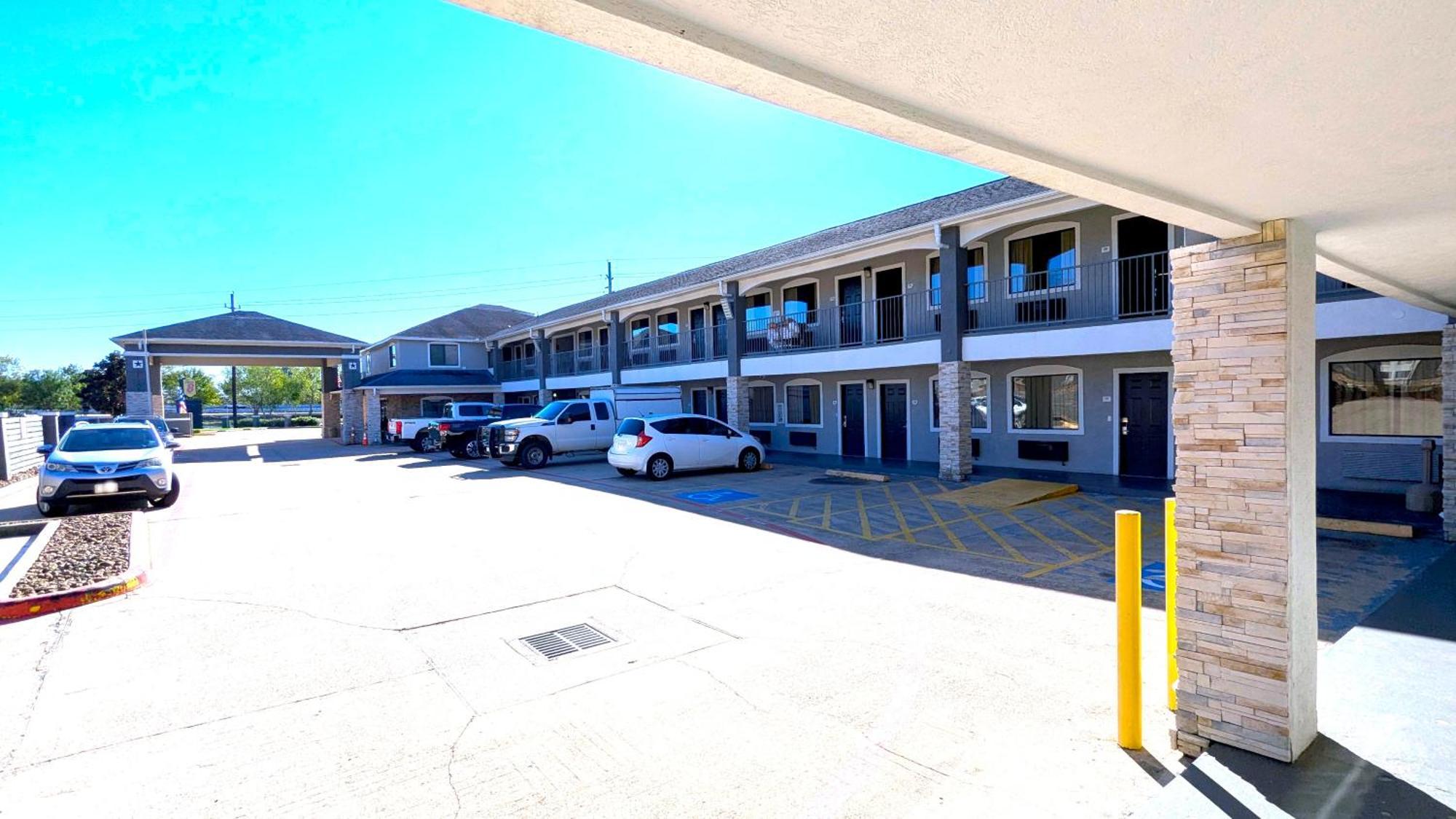 Super 8 By Wyndham Houston/Willowbrook Hwy 249 Ngoại thất bức ảnh